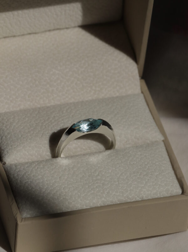 Milos Ring